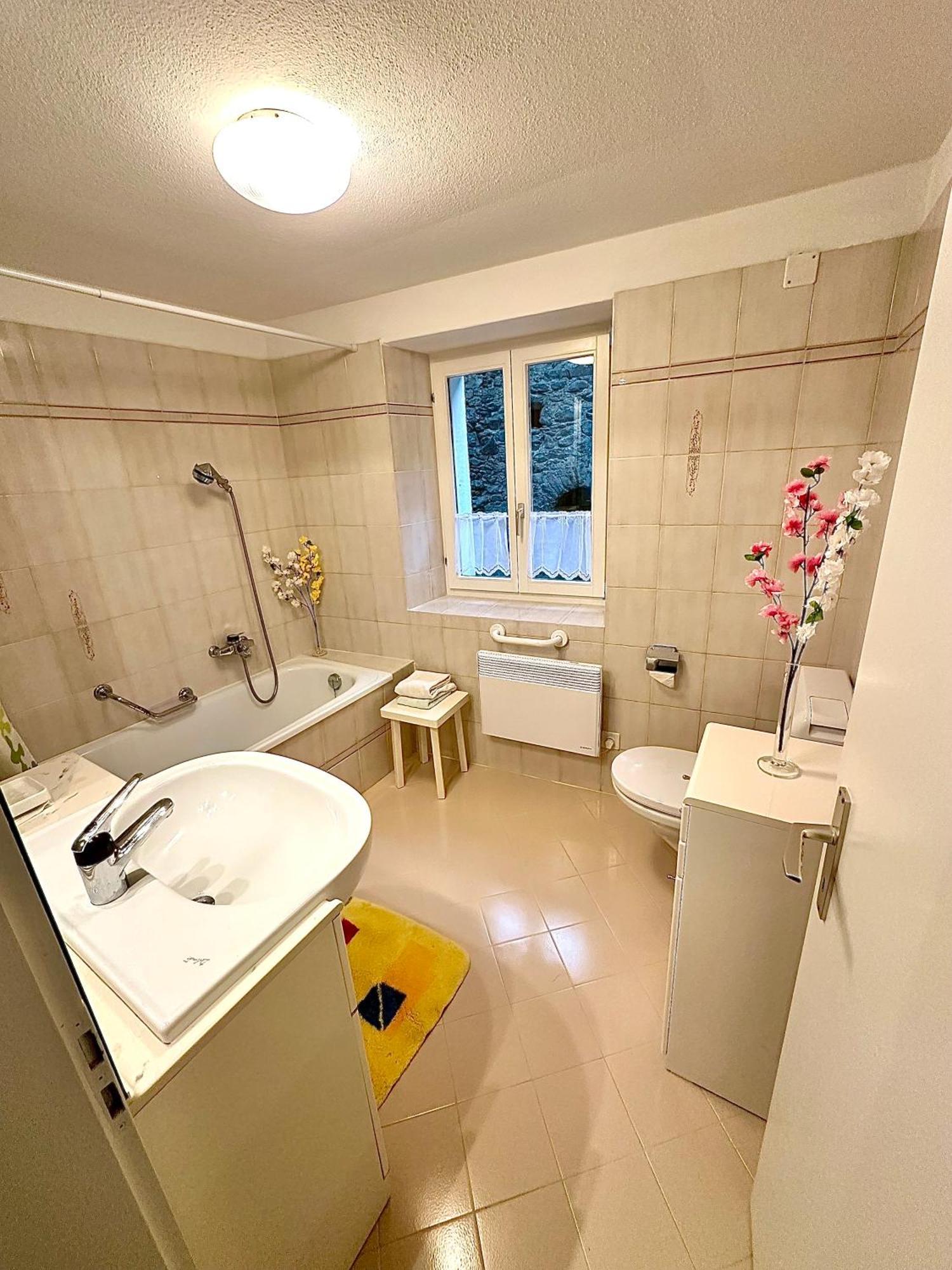 Ca Laura Apartment Campascio Bagian luar foto